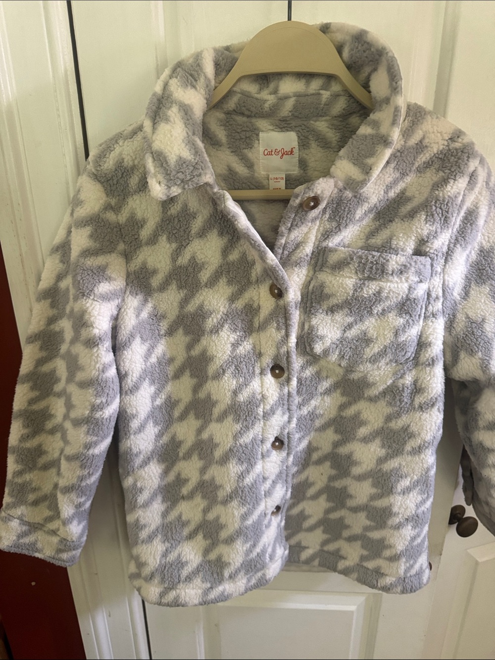Cat & Jack Plush Houndstooth Button-Front Shirt Jacket in Light Gray & White